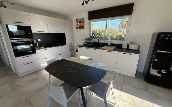 Maison à vendre    7 pièces •  Le Thor