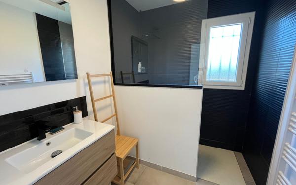 Maison à vendre    7 pièces •  Le Thor