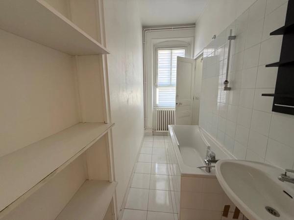 Location Appartement 3 pièces 85 m2 à Maisons-Alfort