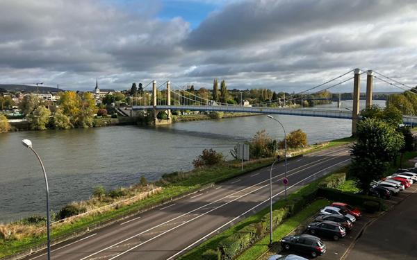 Appartement à louer    2 pièces • 72,45 m2 Elbeuf