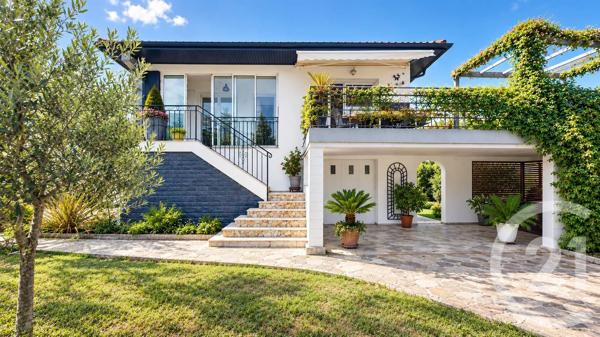 Maison à vendre  6 pièces - 142,21 m 2   ANGLET  - 64