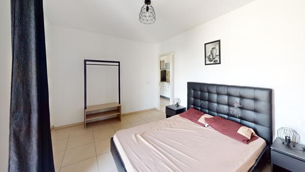 Marseille (13003) APPARTEMENT T2 AVEC TERRASSE