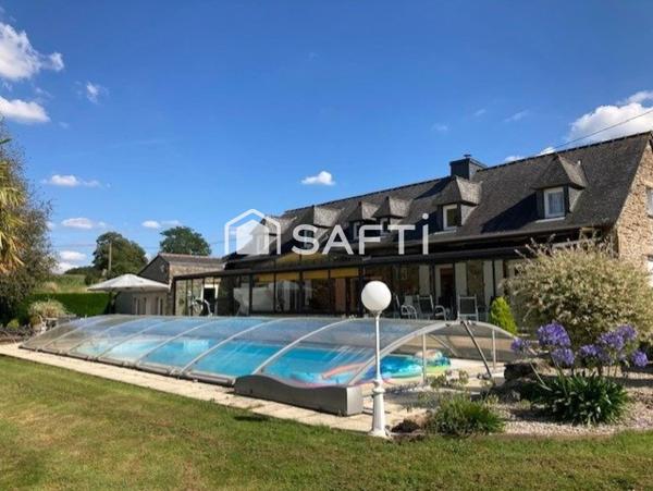 Grande longère avec vie de plain pied et piscine.