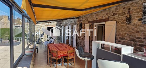 Grande longère avec vie de plain pied et piscine.