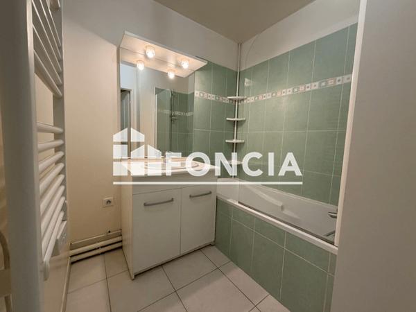 Location Appartement 3 pièces 62.1 m² - 46 AVENUE DE L'EUROPE Le Coudray 28630