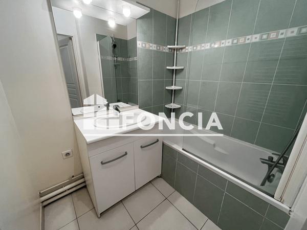 Location Appartement 3 pièces 62.1 m² - 46 AVENUE DE L'EUROPE Le Coudray 28630