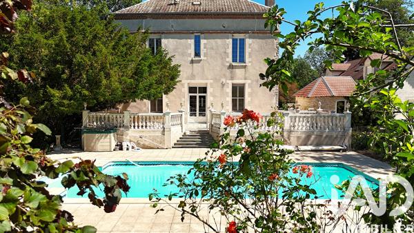 Maison à vendre 10 pièces 285 m² Sornay