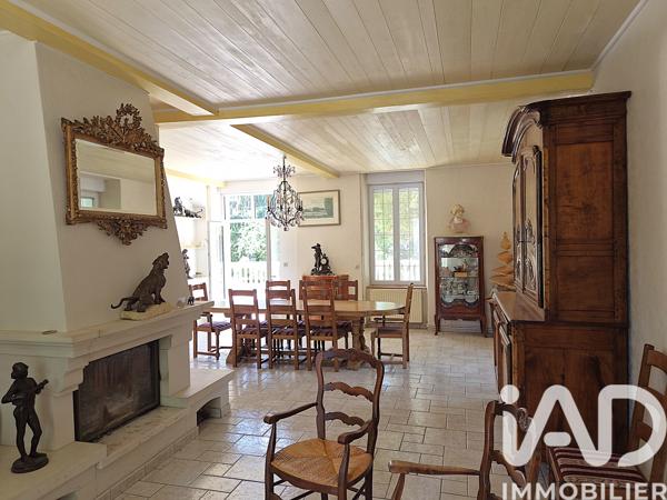 Maison à vendre 10 pièces 285 m² Sornay
