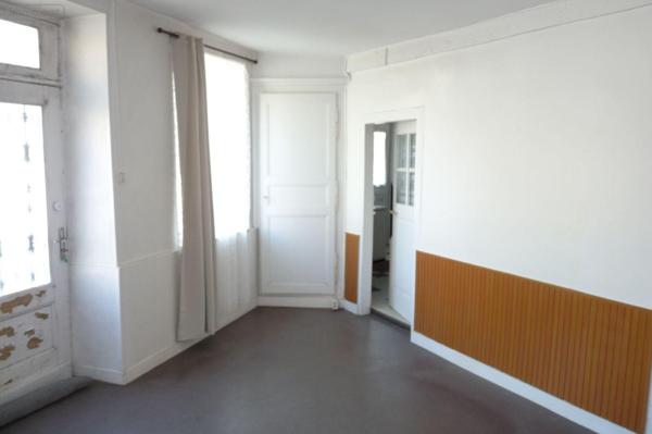 Maison à vendre à Chantrigné en Mayenne (53300), ref : 53075DLS25028