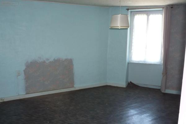 Maison à vendre à Chantrigné en Mayenne (53300), ref : 53075DLS25028