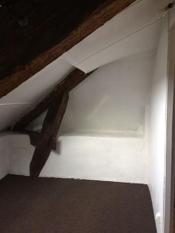 PROCHE ROND POINT DE PARIS T2 MANSARDE,  
Nantes 44000