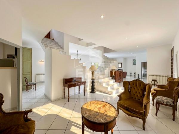 A VENDRE -MAS DE CARACTÈRE À CABESTANY , 330 M² HABITABLE ,PISCINE ET INTIMITÉ ABSOLUE