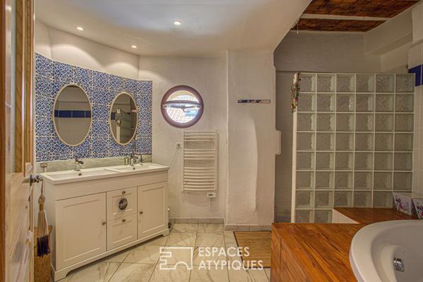 Retour aux sources, maison de village avec terrasse et sa vue