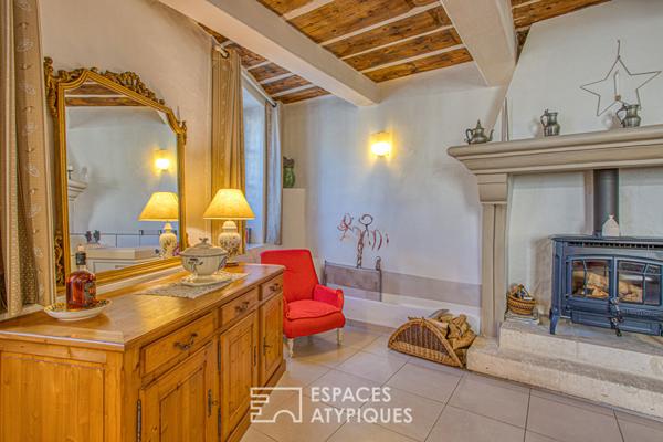 Retour aux sources, maison de village avec terrasse et sa vue