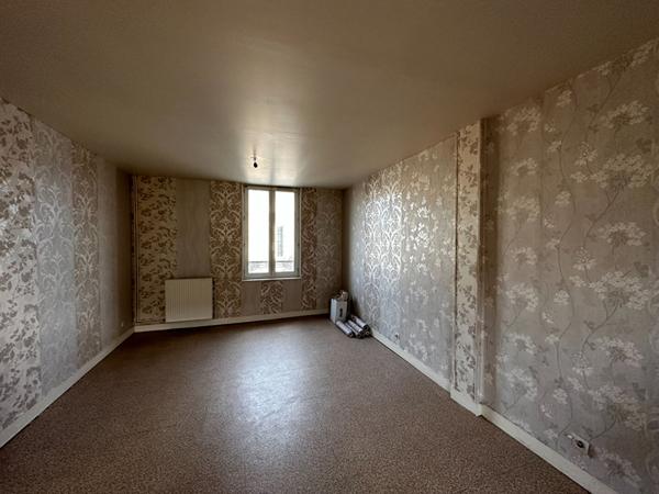 Votre agence l'Adresse vous présente ce duplex dans le quartier du ROND-POINT / MASSILLON