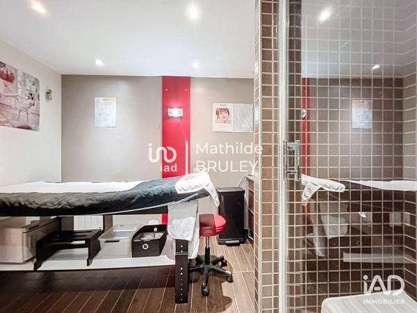 Boutique/Local commercial à vendre 162 m² Dourdan