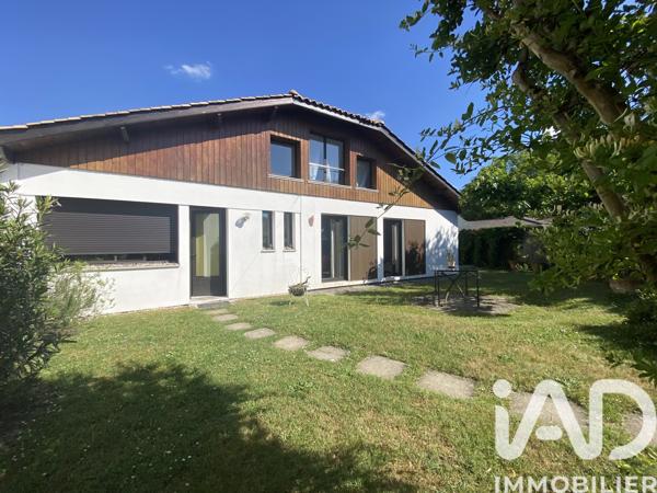 Maison à vendre 7 pièces 155 m² Saint-Médard-en-Jalles