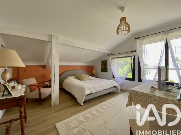 Maison à vendre 7 pièces 155 m² Saint-Médard-en-Jalles