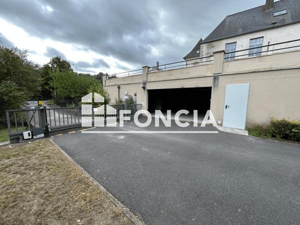 Location Parking - 20 RUE WINSTON CHURCHILL Laon 02000