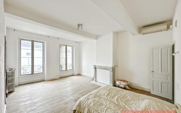 Maison à vendre    8 pièces • 429 m2 Graulhet