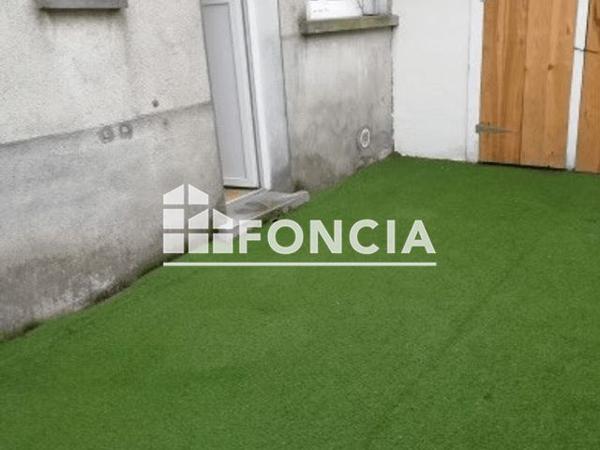 À vendre Immeuble 178 m² - Chabanais 16150