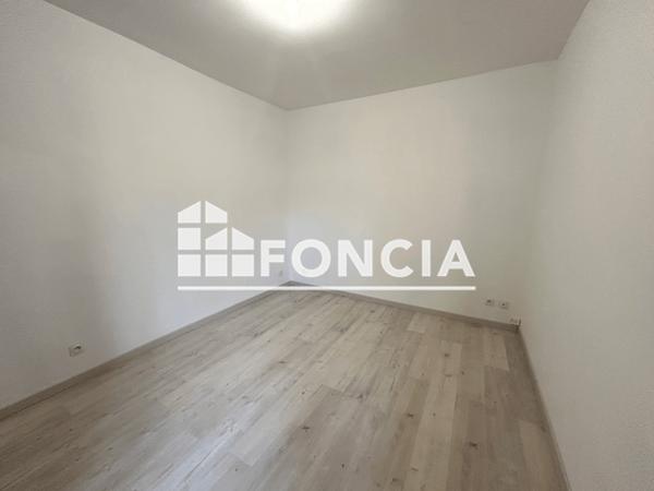 Location Appartement 2 pièces 31.44 m² - 13 RUE MICHELET Charleville Mezieres 08000