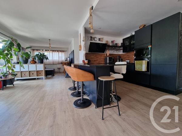 Appartement F4 à vendre  4 pièces - 97,86 m2 LES ROUSSES - 39