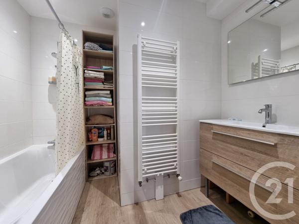 Appartement F4 à vendre  4 pièces - 97,86 m2 LES ROUSSES - 39