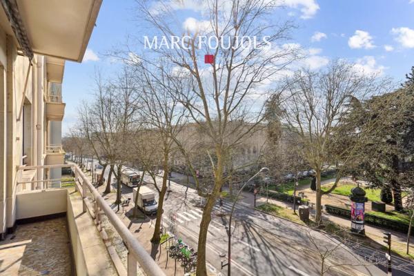 Paris XVI Appartement avec balcon et vue dégagée