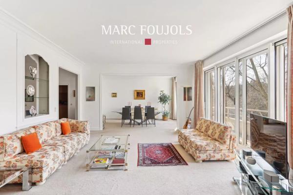 Paris XVI Appartement avec balcon et vue dégagée