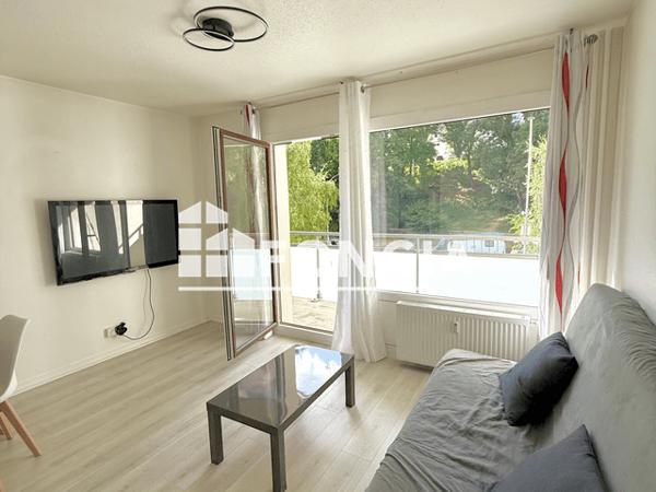 Location Appartement meublé 2 pièces 36 m² - 10 ROUTE DES VIGNES Saint-julien-en-genevois 74160