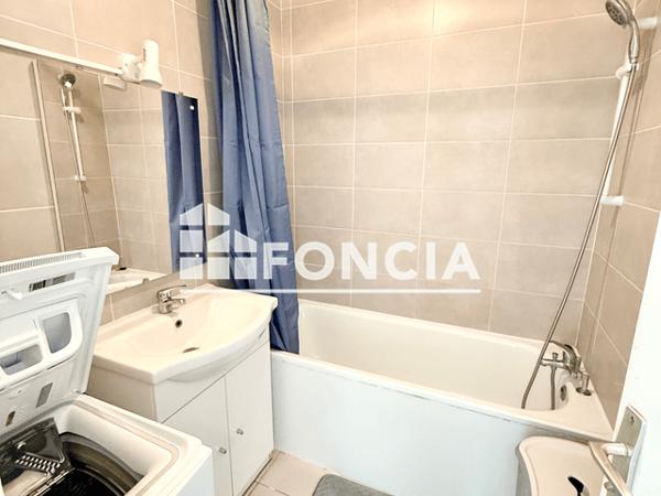 Location Appartement meublé 2 pièces 36 m² - 10 ROUTE DES VIGNES Saint-julien-en-genevois 74160