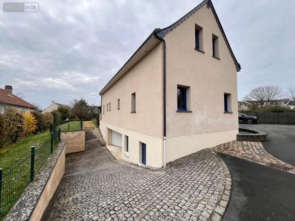 Maison à vendre à Angers dans le Maine-et-Loire (49100), ref : 49107-1143   
Justices