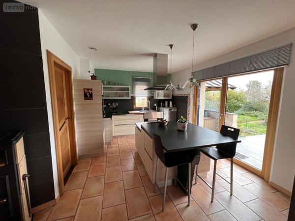 Maison à vendre à Angers dans le Maine-et-Loire (49100), ref : 49107-1143   
Justices