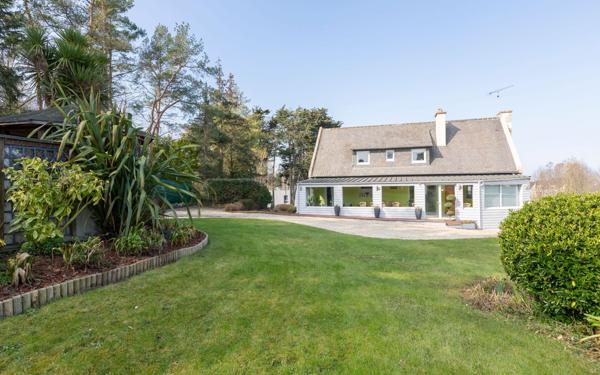 Maison à vendre    8 pièces • 269 m2 Yffiniac