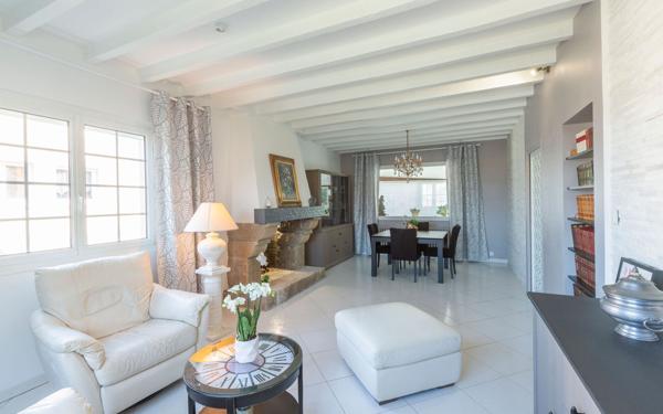 Maison à vendre    8 pièces • 269 m2 Yffiniac