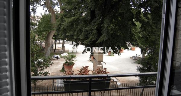 Location Local commercial 4 pièces 99.6 m² - Avignon 84000