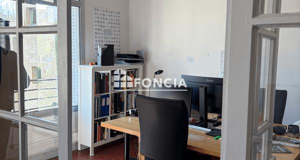 Location Local commercial 4 pièces 99.6 m² - Avignon 84000