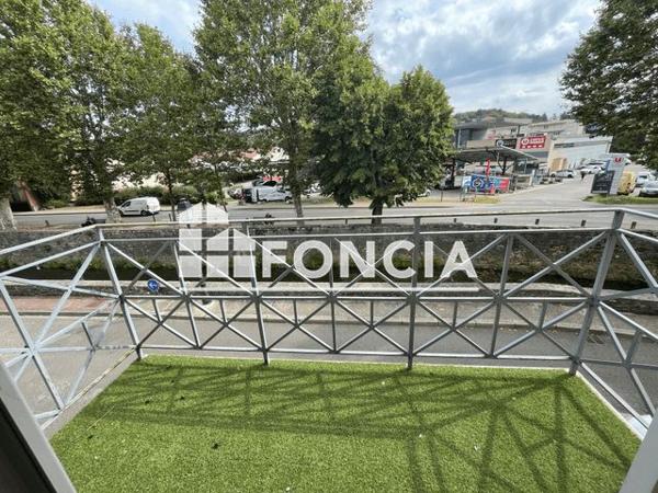 Location Appartement 4 pièces 82.46 m² - 20 GRANDE RUE Montluel 01120