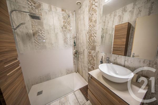 Maison à vendre  7 pièces - 190,98 m2 ST JEAN D ILLAC - 33