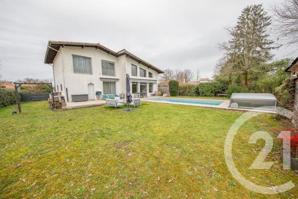 Maison à vendre  7 pièces - 190,98 m2 ST JEAN D ILLAC - 33