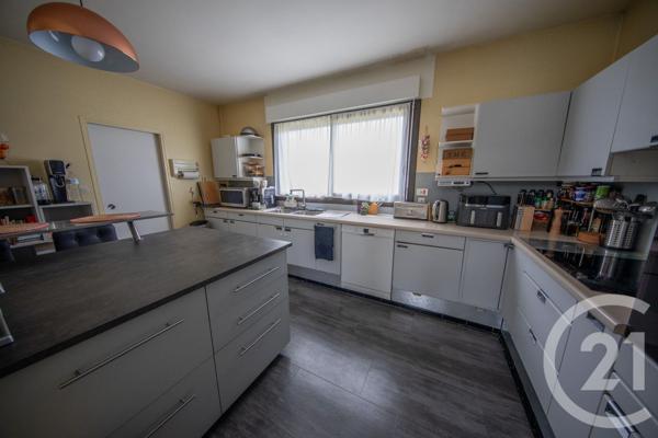 Maison à vendre  7 pièces - 190,98 m2 ST JEAN D ILLAC - 33