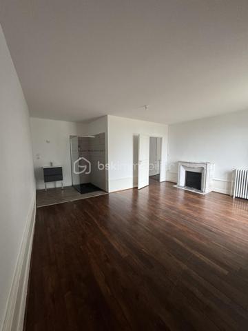 Maison de 261 m²