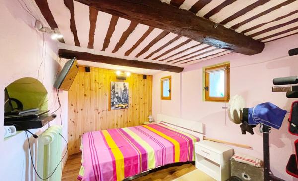 Dpt Alpes Maritimes (06), à vendre ASPREMONT maison de village type 4 pièces