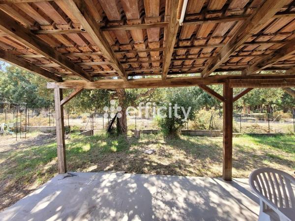 Maison
         6 pièces
        - 110 m² 330 000 € *
