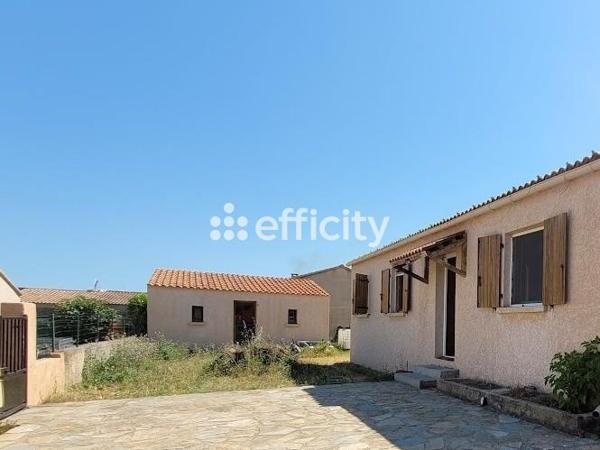 Maison
         6 pièces
        - 110 m² 330 000 € *