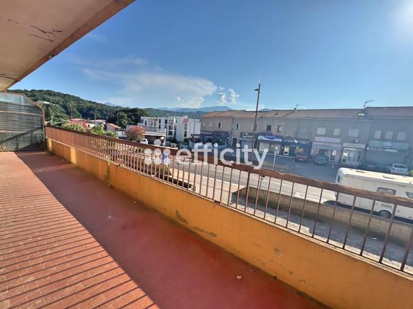 Appartement
         4 pièces
        - 88 m² 162 000 € *