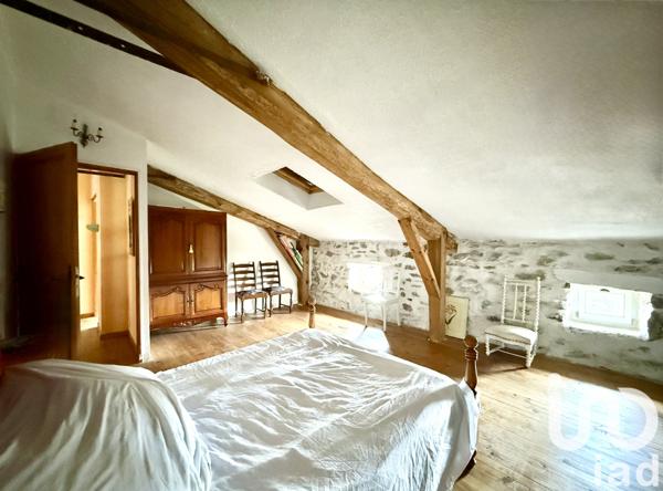 Maison à vendre 6 pièces 145 m² Saint-Jean-Lachalm