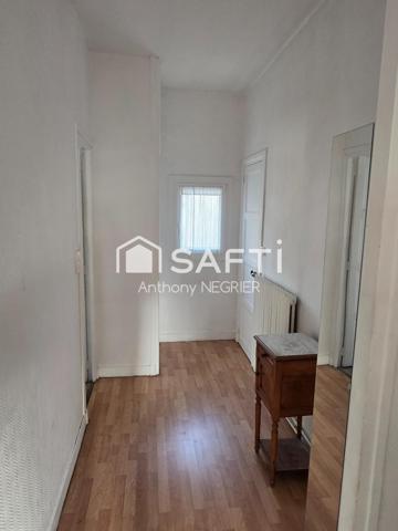 Maison centre ville avec cour extérieure