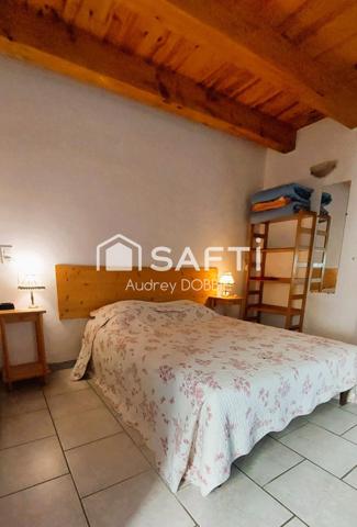 07140 Les Vans : Ensemble de deux maisons sur 4150m² de terrain